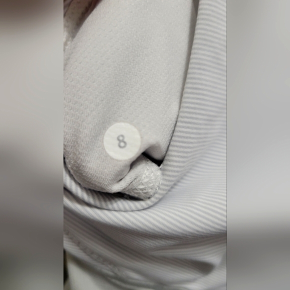 Lululemon Athletica Tops Lululemon Run Ta Ta Topper silver spoon  Tank size 8 - Picture 10 of 10